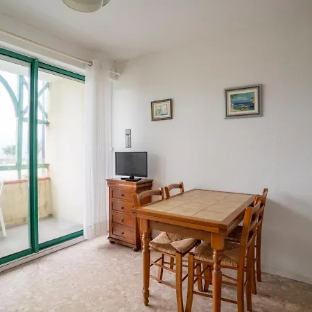 A Pour 4 Pers, Face A L'ocean, Balcon, Parking, Menage Inclus - Fr-1-50-120 *